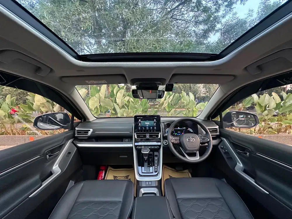 Toyota Innova Zenix 2.0 Q Hybrid Modellista 2025 Bergaransi