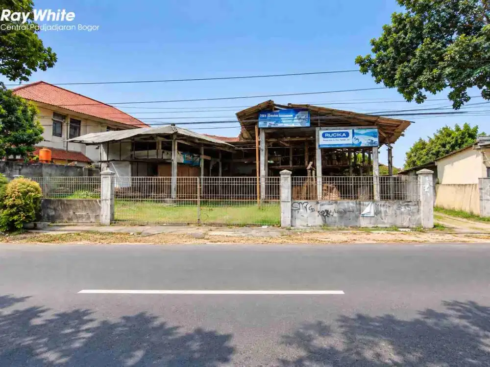 Tanah Pinggir Jalan Utama Jl Letjen Ibrahim Adjie Sindang Barang Bogor LT 300M²