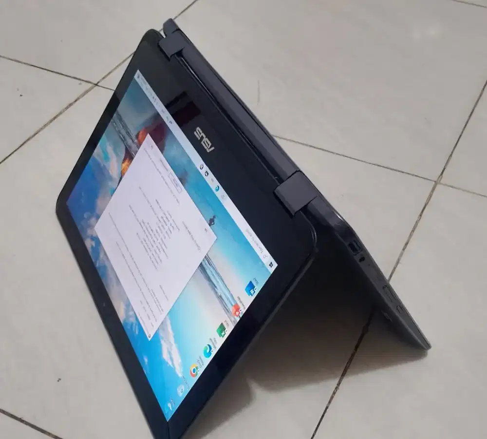 Laptop Asus TP203NAH Celeron N3350 ram 4gb SSD 256gb windows 10