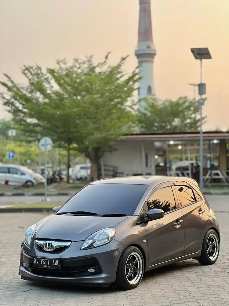 Brio tipe E manual tahun 2014 mulus ganteng