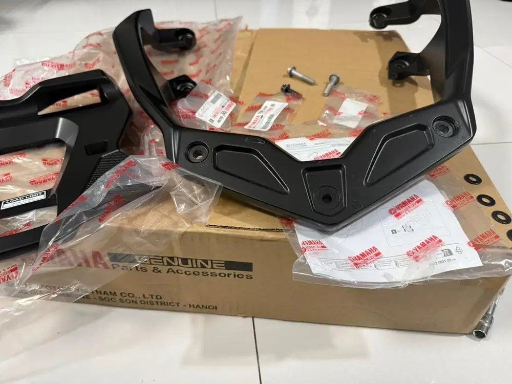 Original Aksesoris Rear Carrier Yamaha Xmax Connected 250