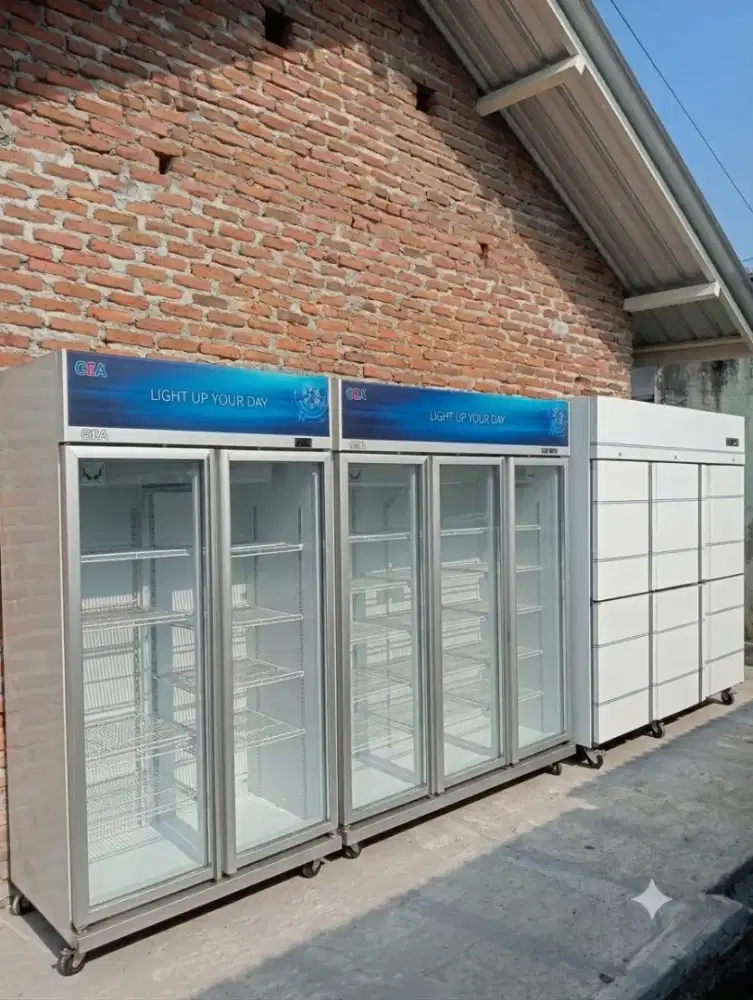 Showcase Gea Light Up 3 Pintu 1300L Orian