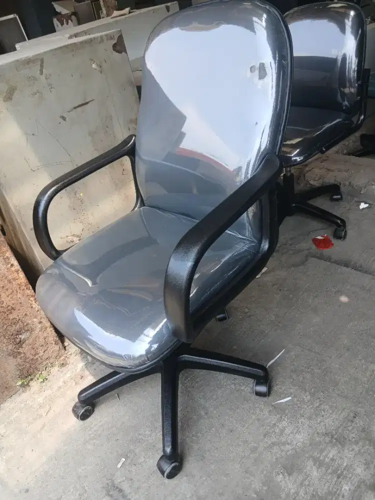 kursi staf besar