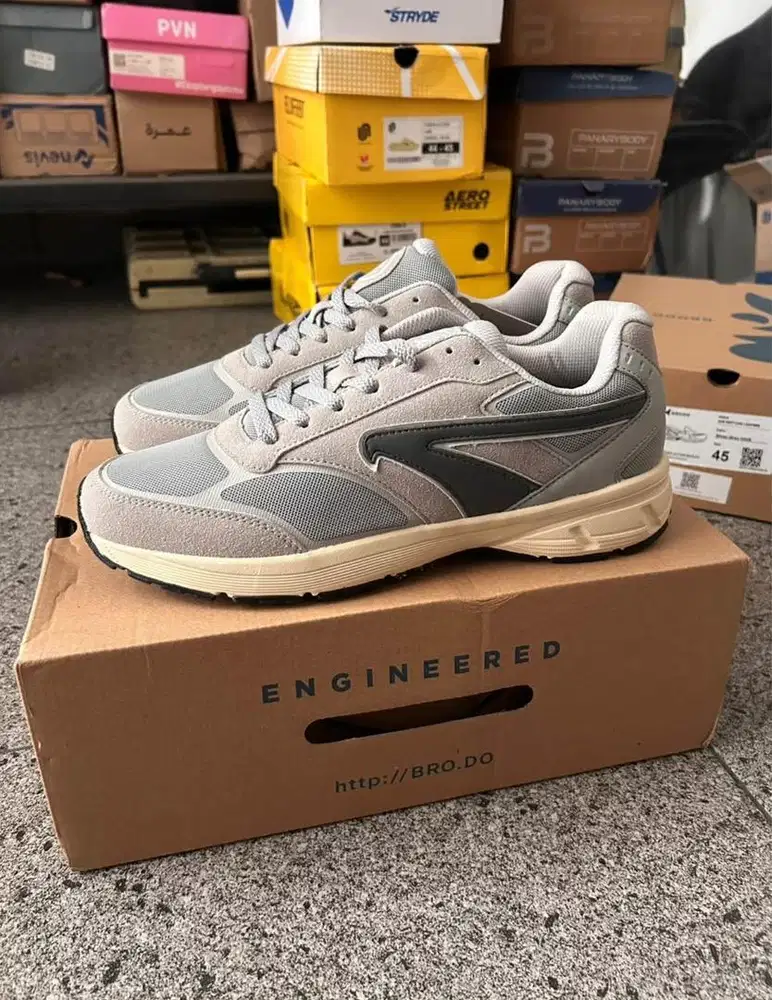 BRODO - Ace Nova Grey Eur/45