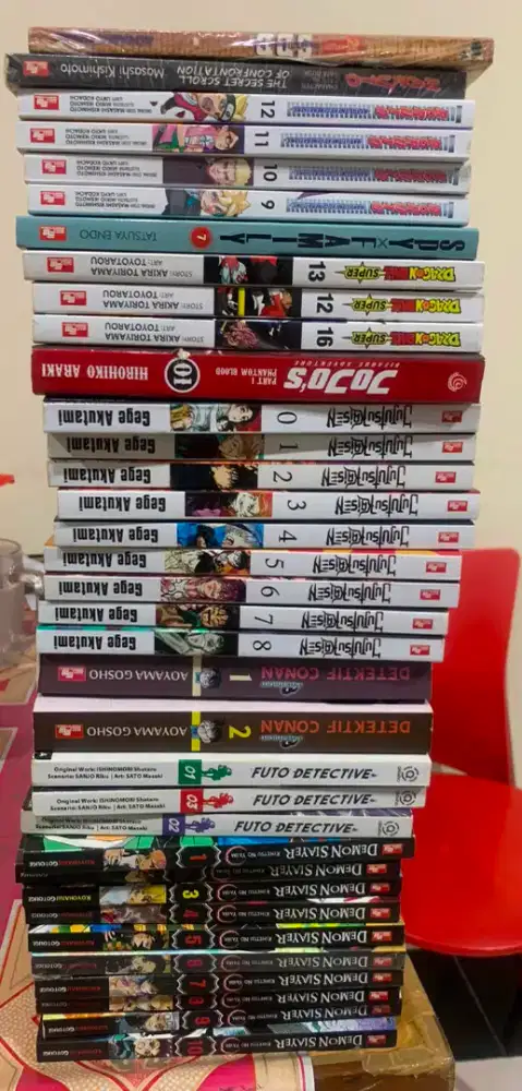 Koleksi komik dan hobi