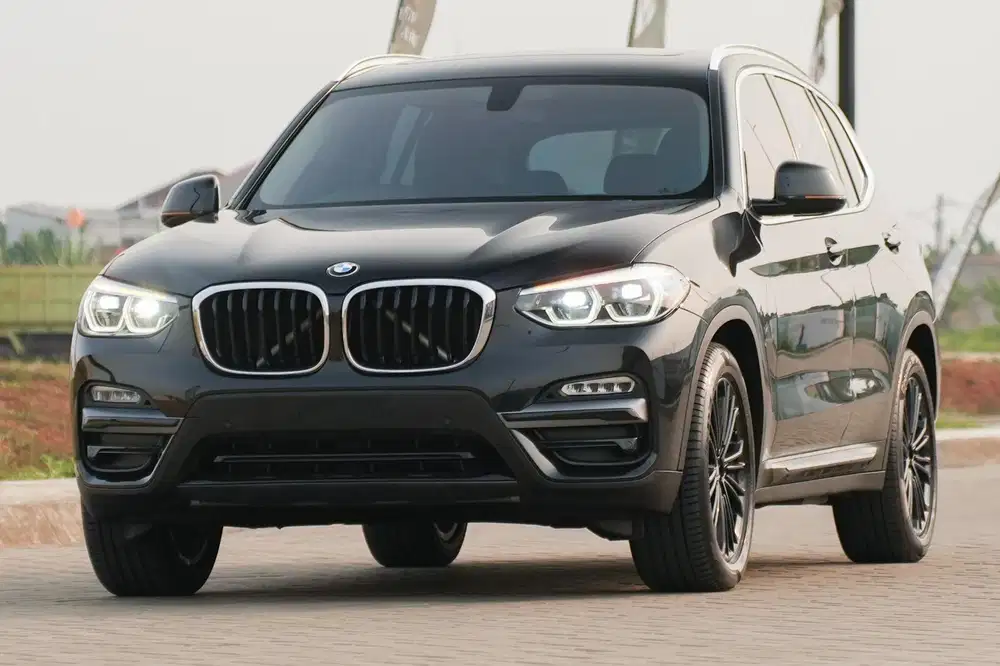 Panoramic! BMW X3 xDrive20i Luxury G01 2019 Black Warranty c300 glc200