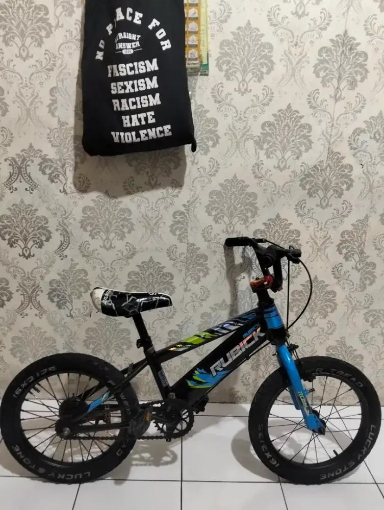 Sepeda BMX anak ukuran 16 untuk umur 4 sampai 7 tahun