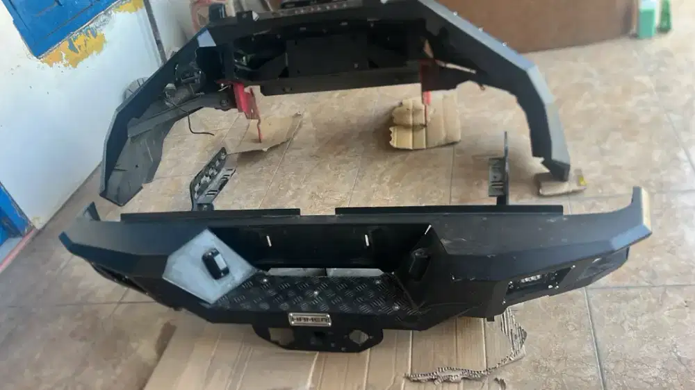bemper triton 2023