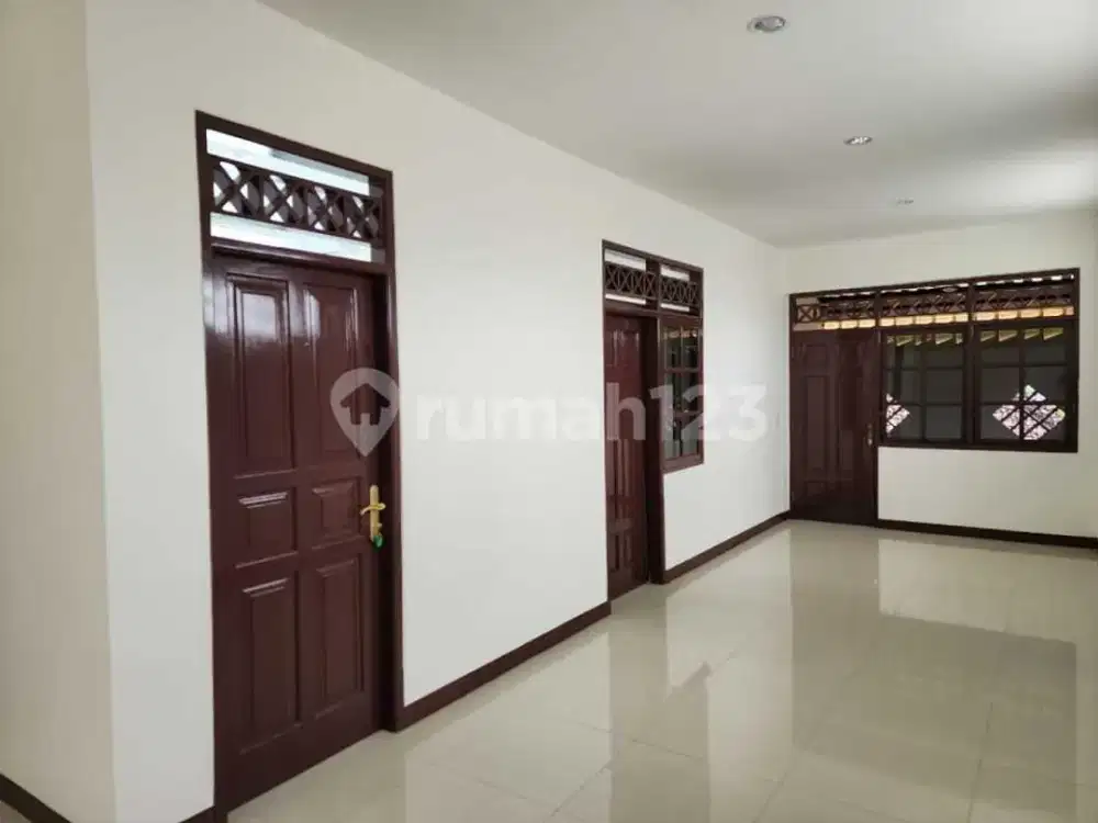 Di Jual Cepat Rumah + Toko Area Strategis Dan Premium Kuta