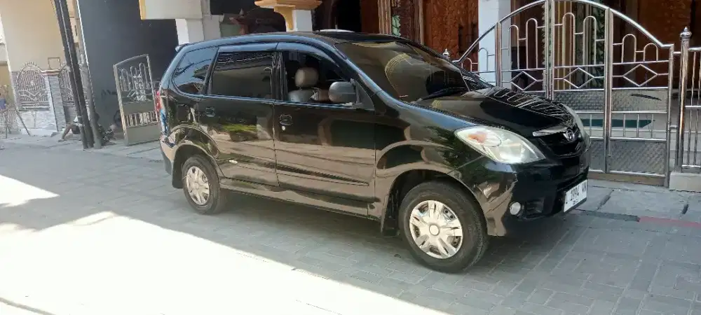 Daihatsu Xenia xi 2011