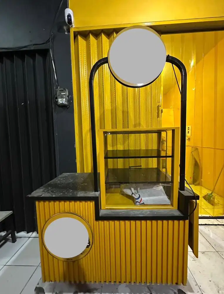 Booth Gerobak Minimalis