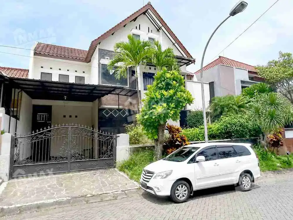 Rumah Asri Villa Puncak Tidar 2 Lantai Ada Gazebo & Taman Belakang Luas SHM