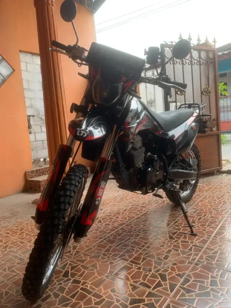 Motor Trail VIAR X cross 150ss tahun 2022