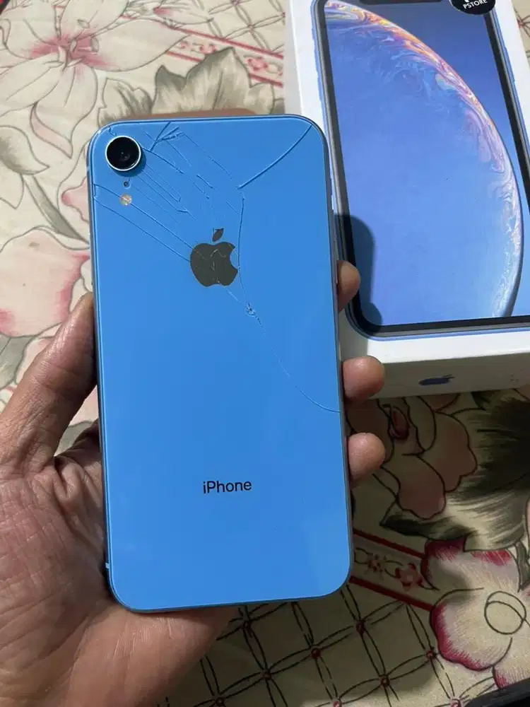 Iphone  XR 64 GB Fullset