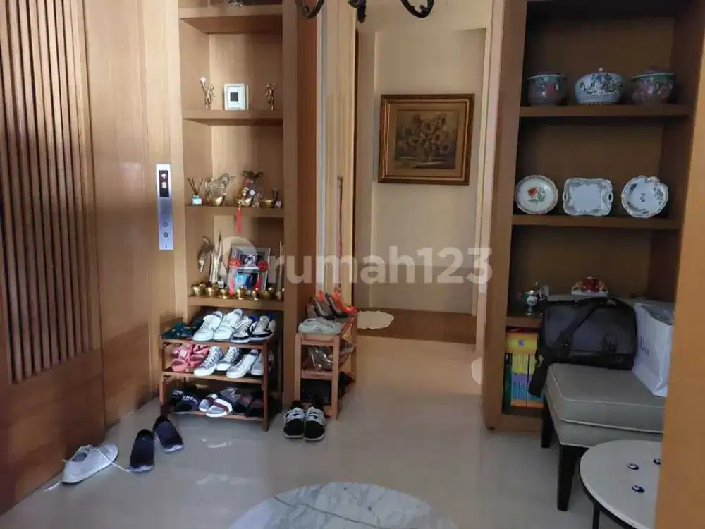 Hunian Mewah Lokasi Strategis di Apartemen The Residences At Dharmawangsa 3 BR - Jakarta Selatan
