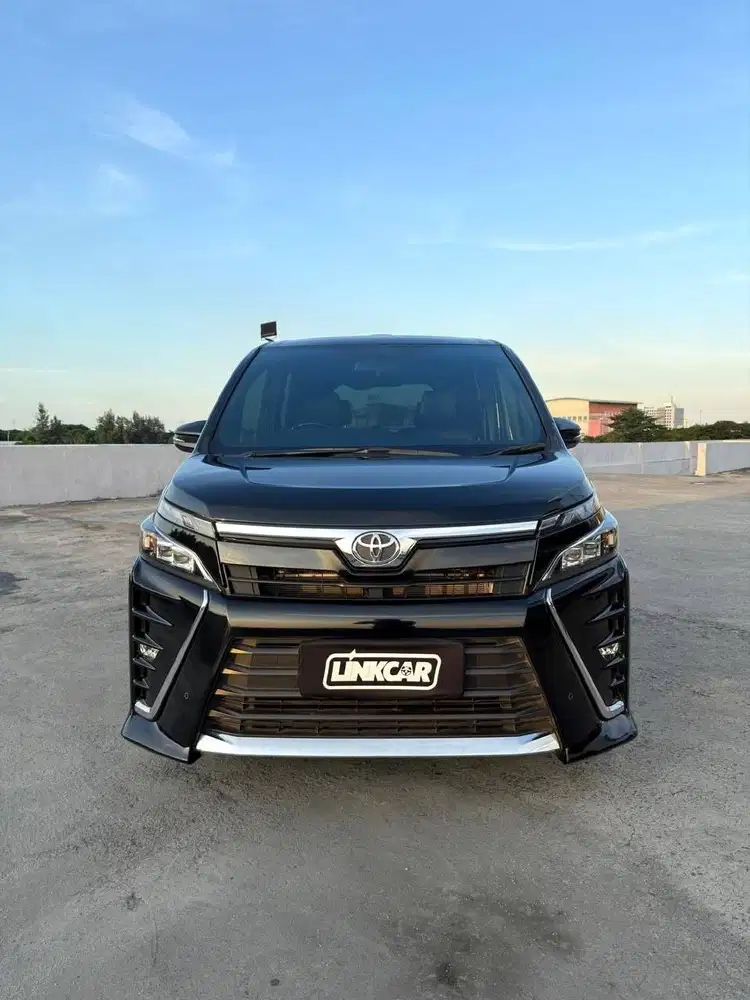 Toyota Voxy 2.0 A/T NIK 2019/2020 PROMO DEPE CEPEEEERRR