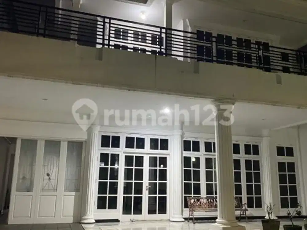 Dijual Rumah Ex Kantor di Menteng Jakpus