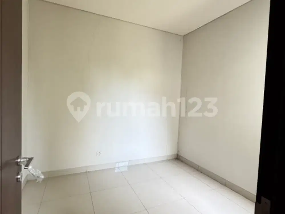 Rumah Mewah Brand New Architect Design 3 Lantai Siap Huni di BSD Foresta, Tangerang