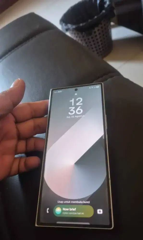 Samsung galaxy z fold 6 sein 256gb fullset terawat
Normal semua