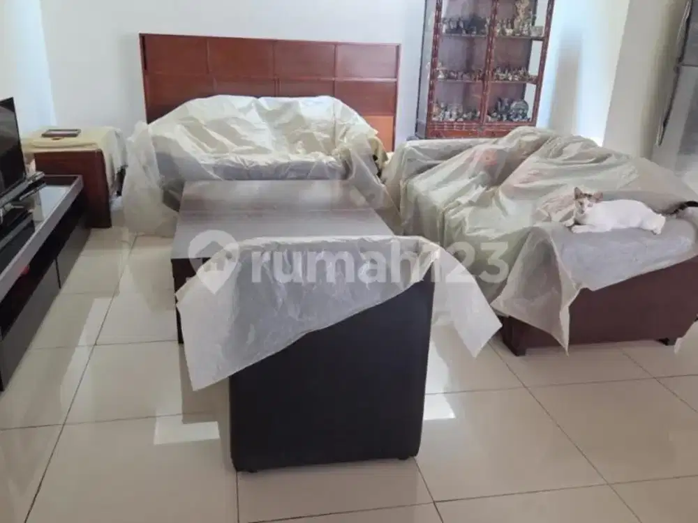 Rumah 1344 M2 Cocok untuk Kantor di Jalan Utama Area Senopati Widya Chandra, Selon, Senayan, Kebayoran Baru, Jakarta Selatan Indonesia