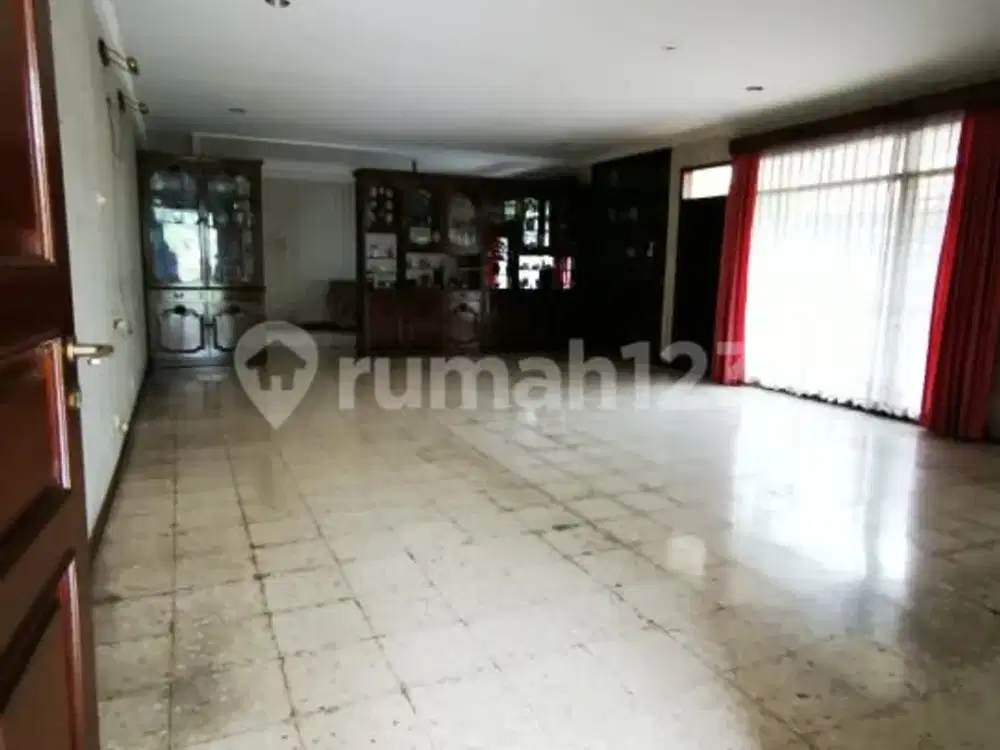Dijual Rumah Tua Lokasi Strategis Tepat Di Tengah Kota Jakarta