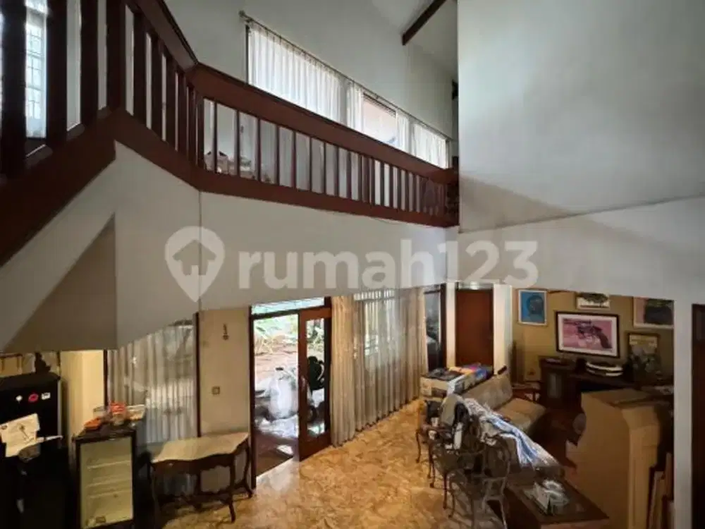 Dijual Rumah Terawat Lingkungan Tenang Dan Asri Di Pondok Indah