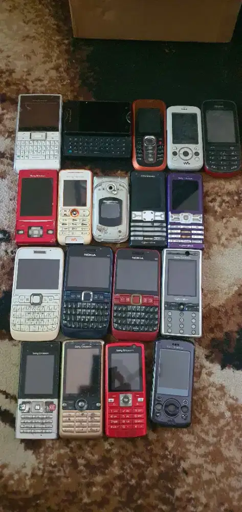 HP jadul Nokia Sony Ericsson Batangan