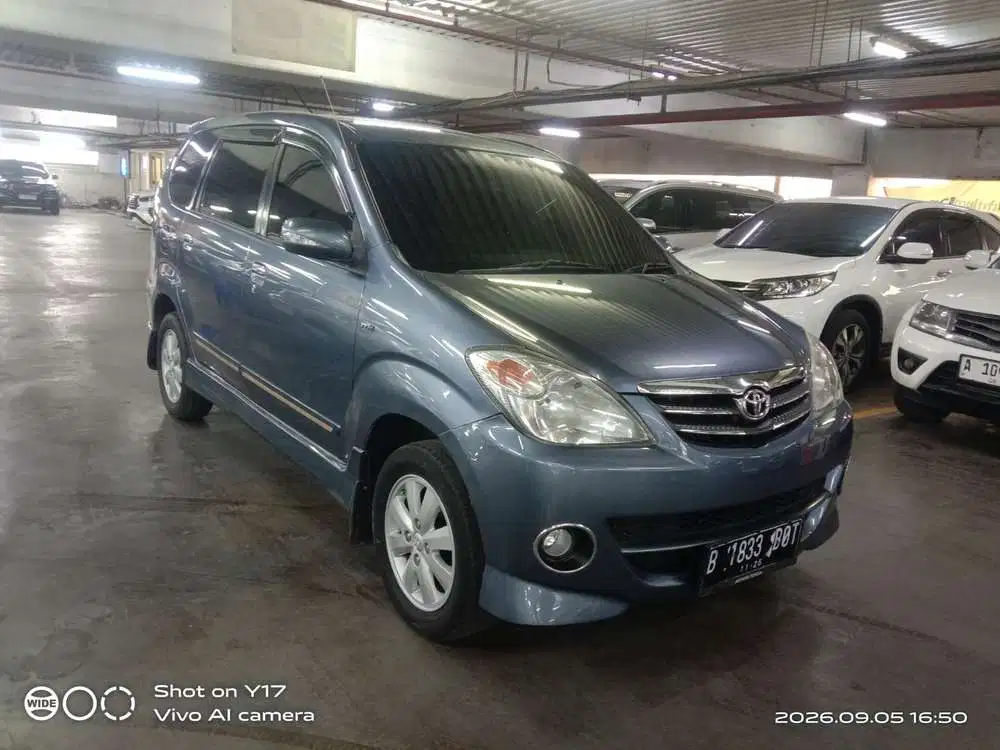 Avanza S 1.5 A/T 2011 Abu2 Metalik Tabgan Pertama Low KM Mulus Dp 6Jt