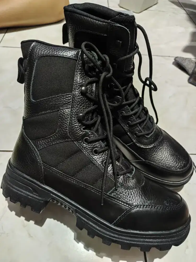 Sepatu PDL mulus new Model