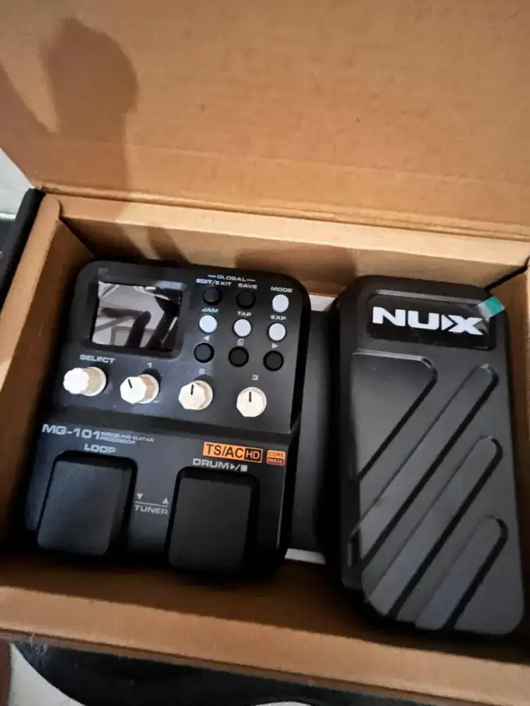 Efek multi NUX MG 101