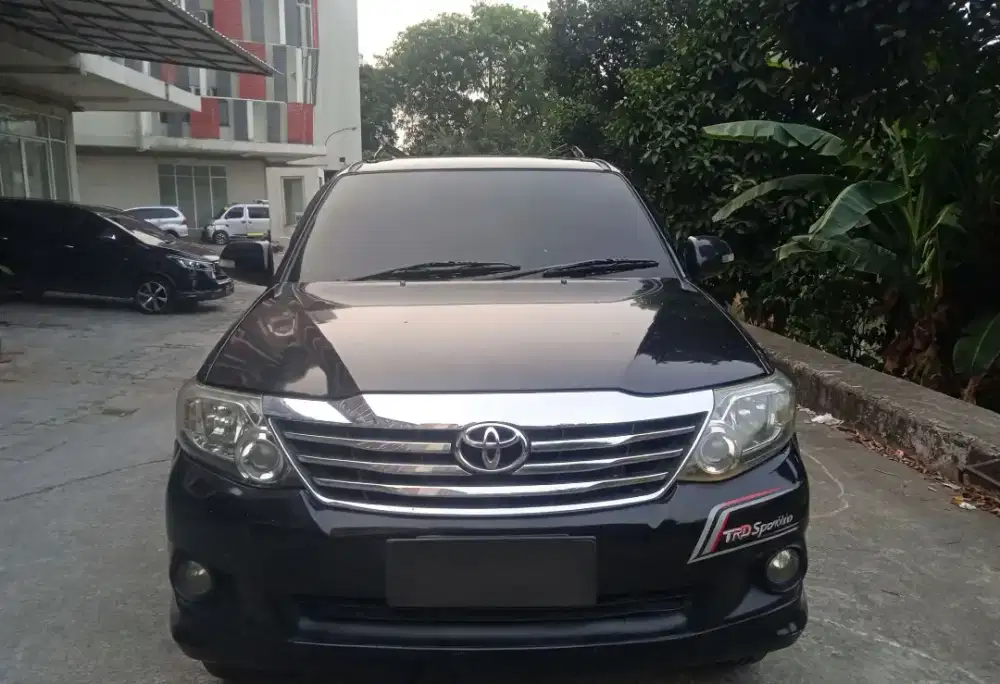 Toyota Fortuner G Luxury 2012 Matic