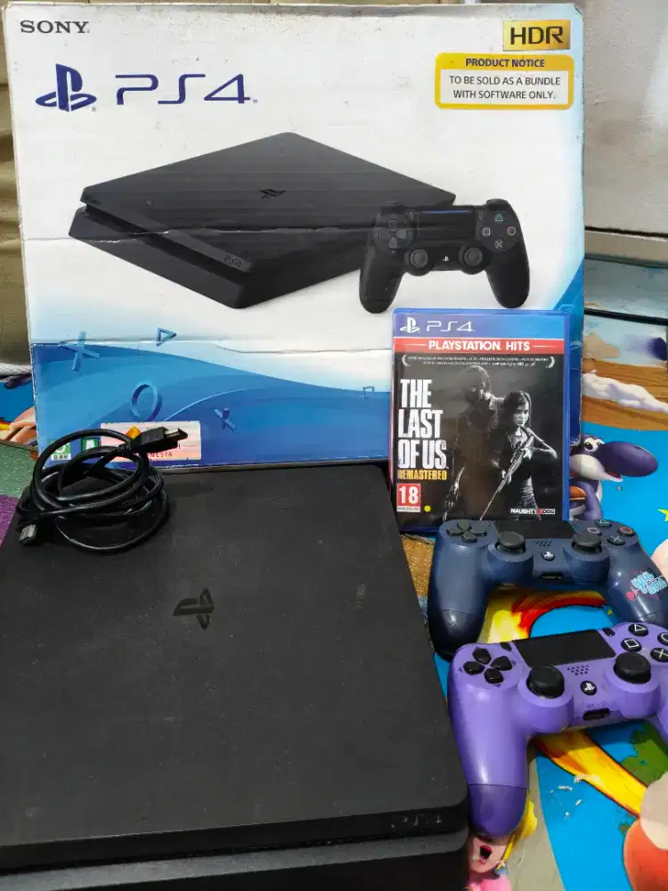 PS4 Slim 1TB OFW