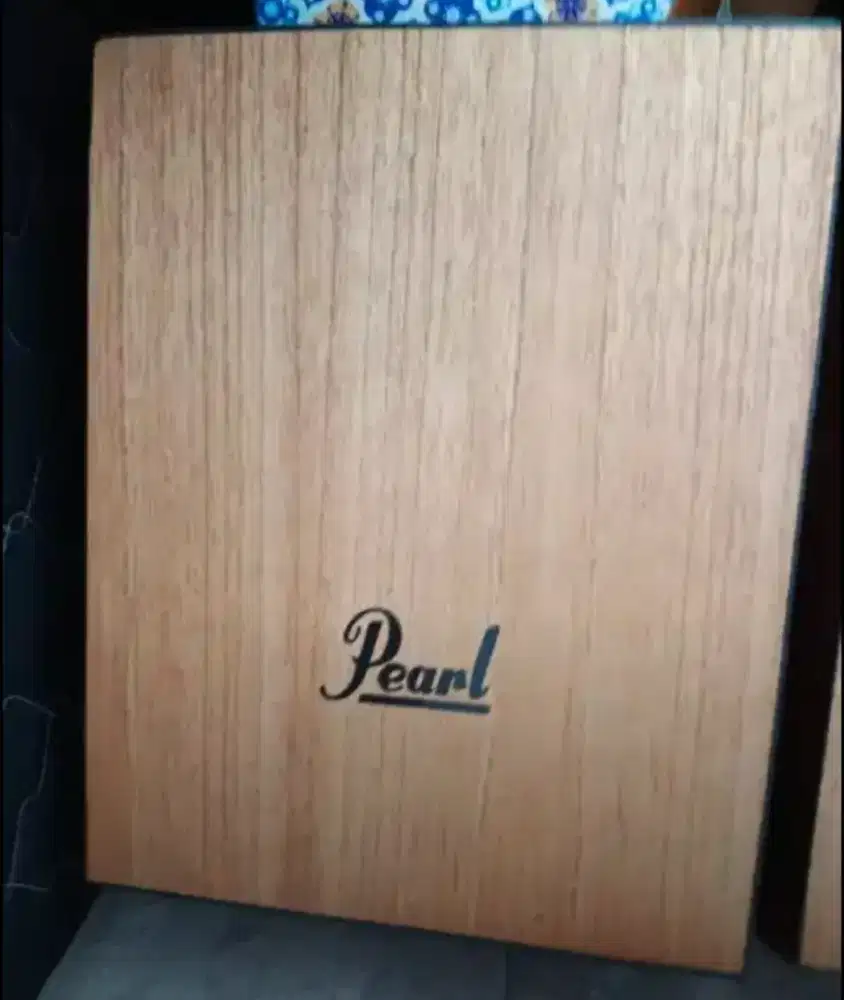 Cajon trapesium baru