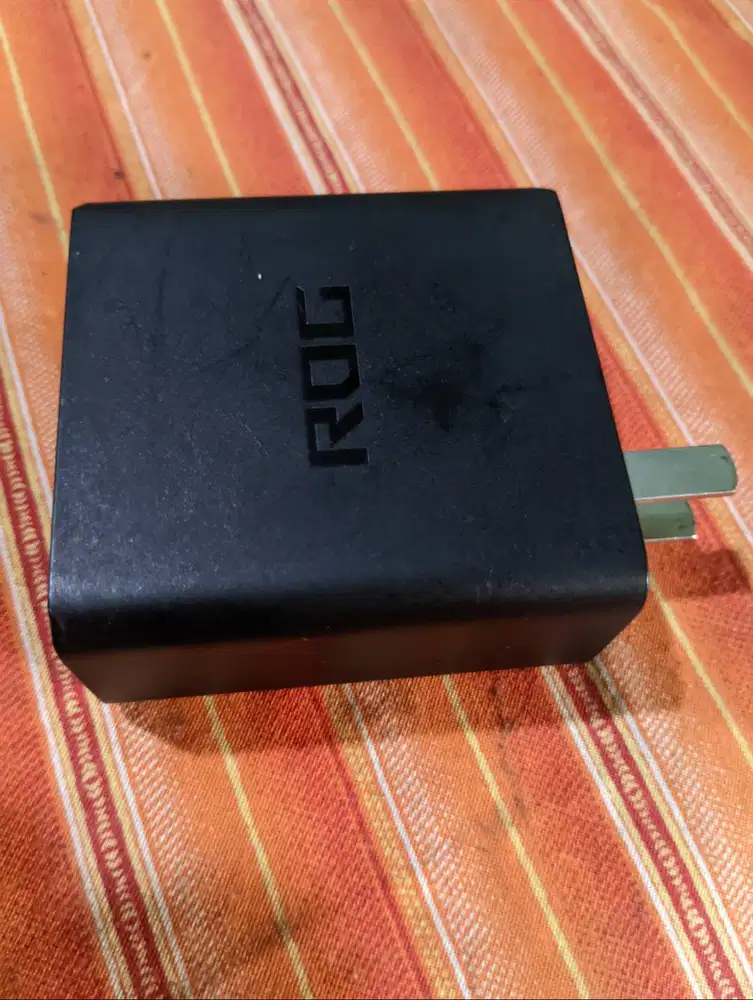 Adaptor Charger 65W Rog Ally