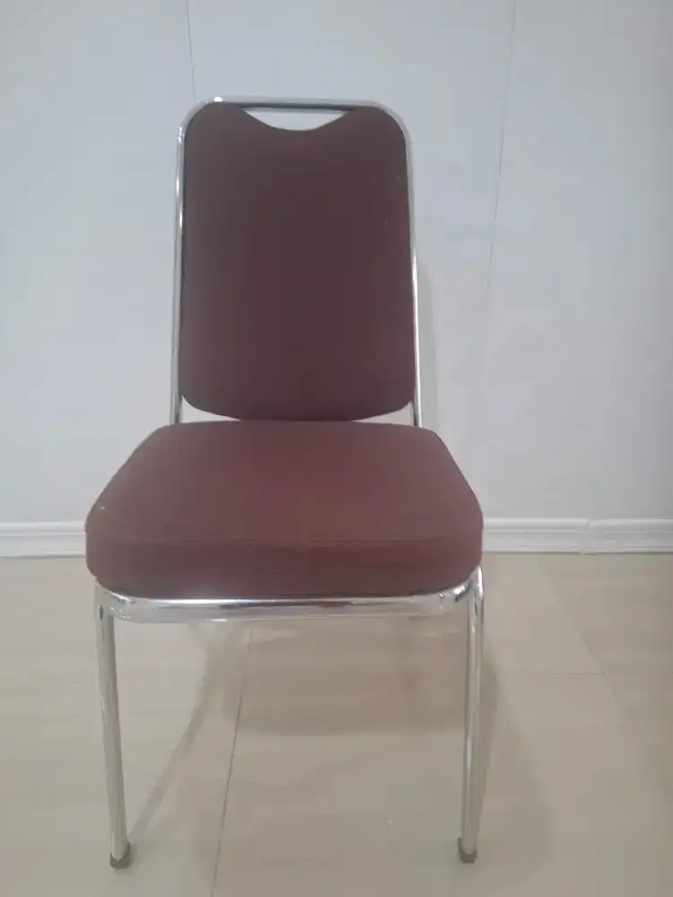 Kursi Futura Seken