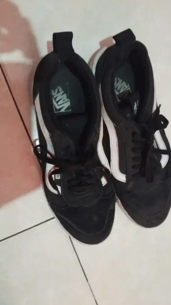 Sepatu Vans pria