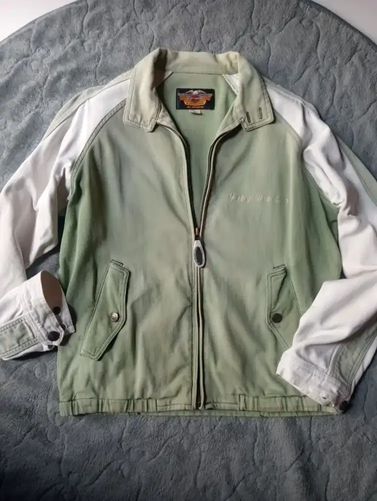 Harley Davidson Vintage Jacket masih bagus size M Fit L..