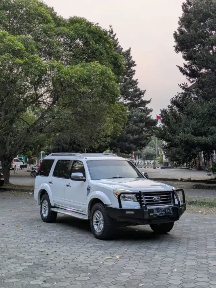 Ford Everest 4x4 Diesel M/T 2012