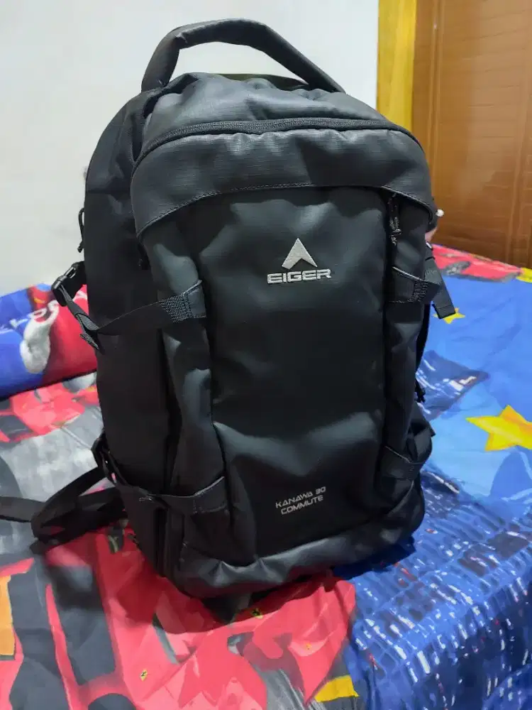 Jual Tas Eiger ori msh bagus dan mulus sekali