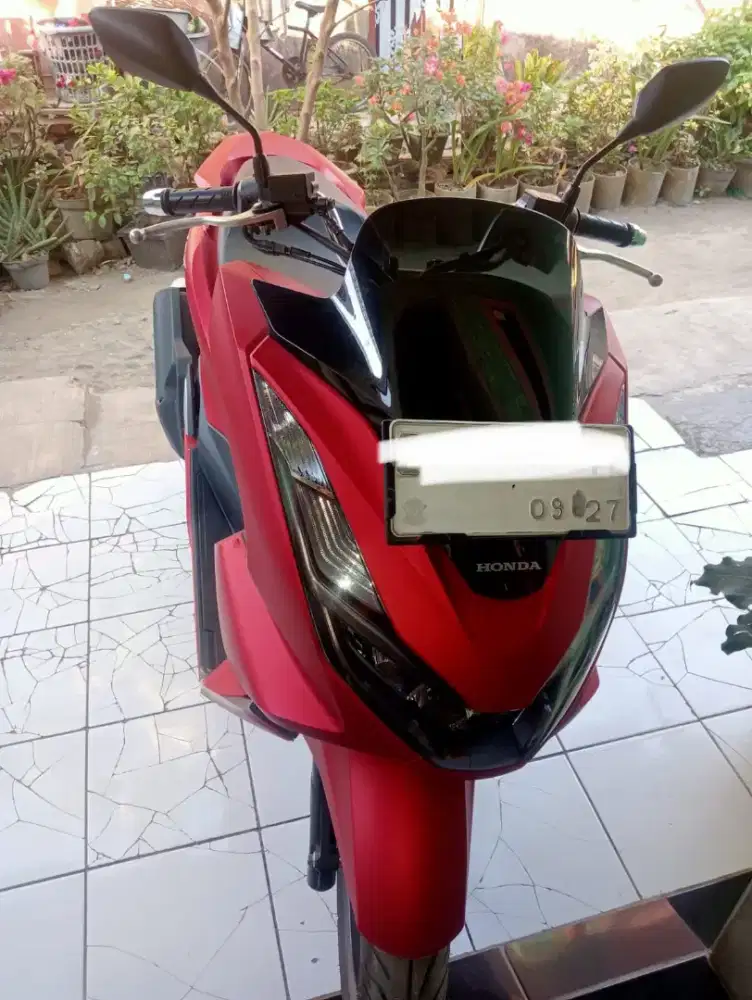 Jual motor honda PCX 160cc tahun 2022