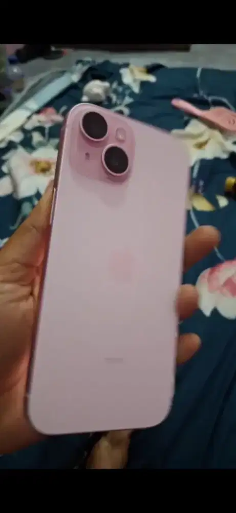 Iphon 15  256  pink
