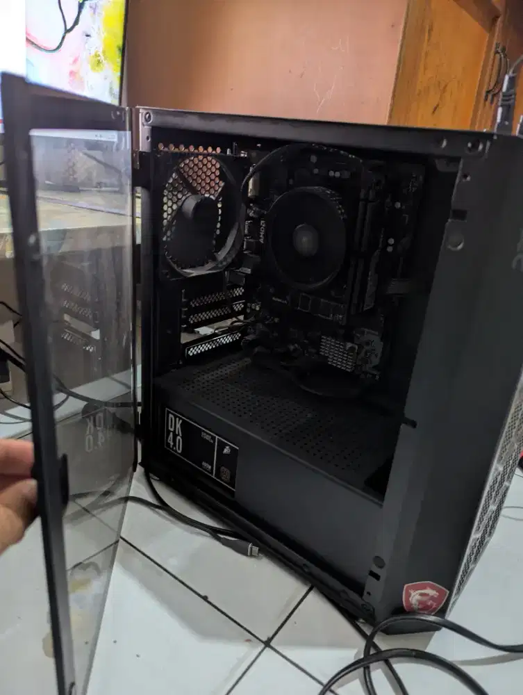 PC Rakitan Ryzen 3 PRO 4350G / RAM 16GB / SSD 256GB NVMe