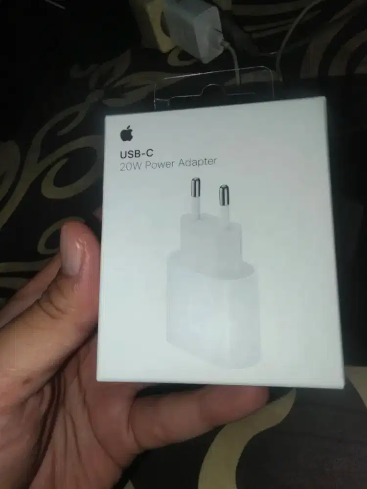 Kepala carger iPhone Usb-c 20W Power Adapter