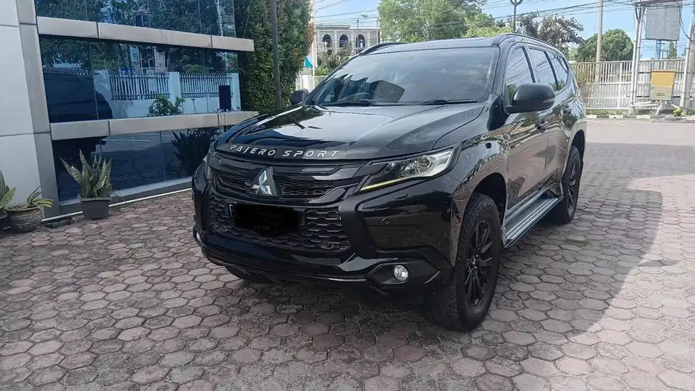 Dijual mitshubishi pajero dakar