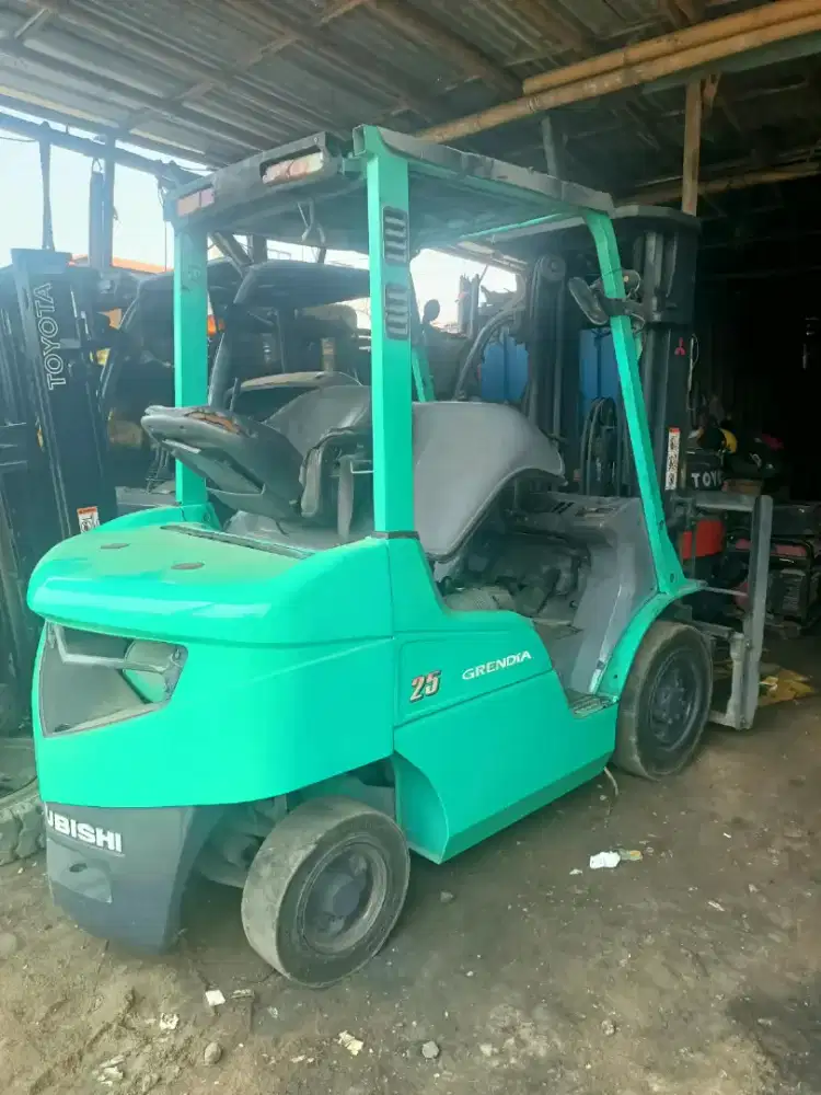 Forklift Mitsubishi 2,5 Ton,Matic,Threelift 4,3 Meter,Tahun 2018