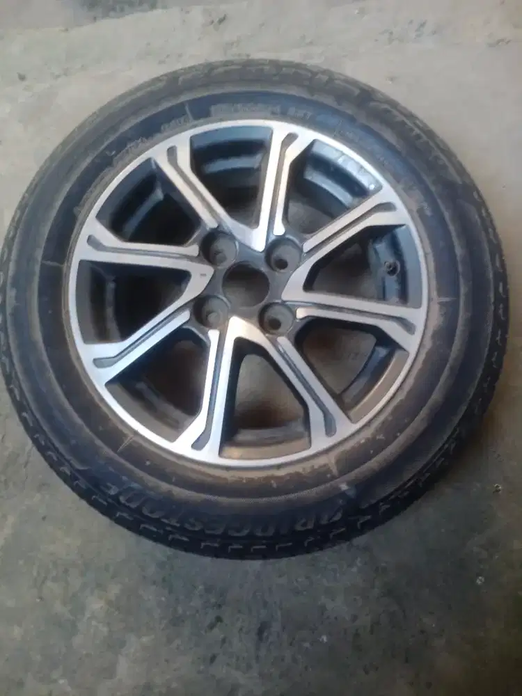 Jual velg + ban brightone 175/65 R14 untuk mobil calya atau sigra