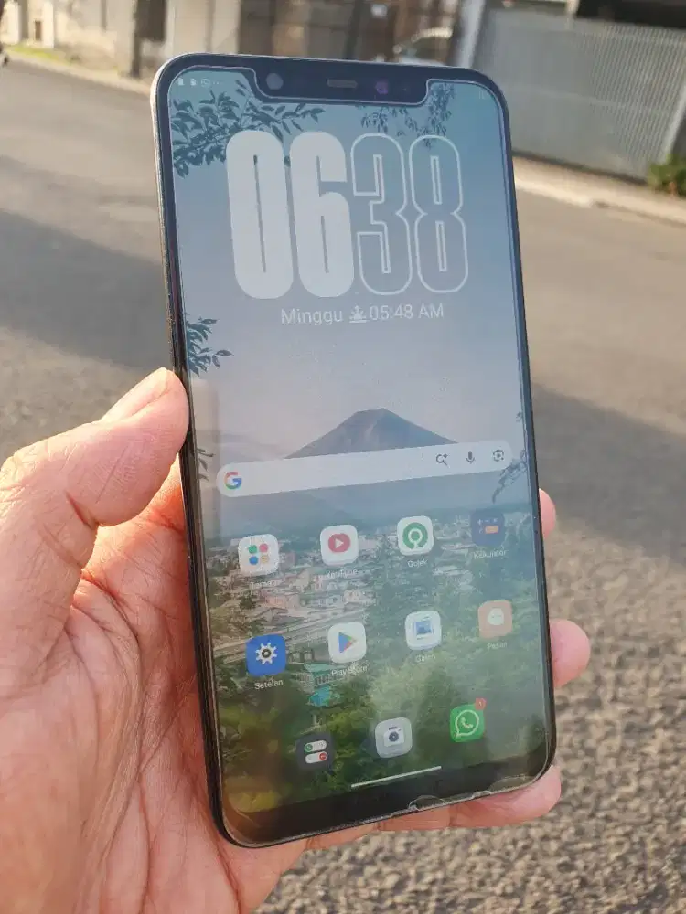 Mi 8 6/256 resmi