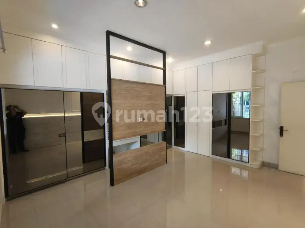Rumah Sektor 7A Bagus Rapi Siap Huni Bebas Banjir