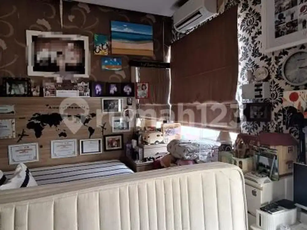 Rumah Hook Residence One BSD Bagus Siap Huni