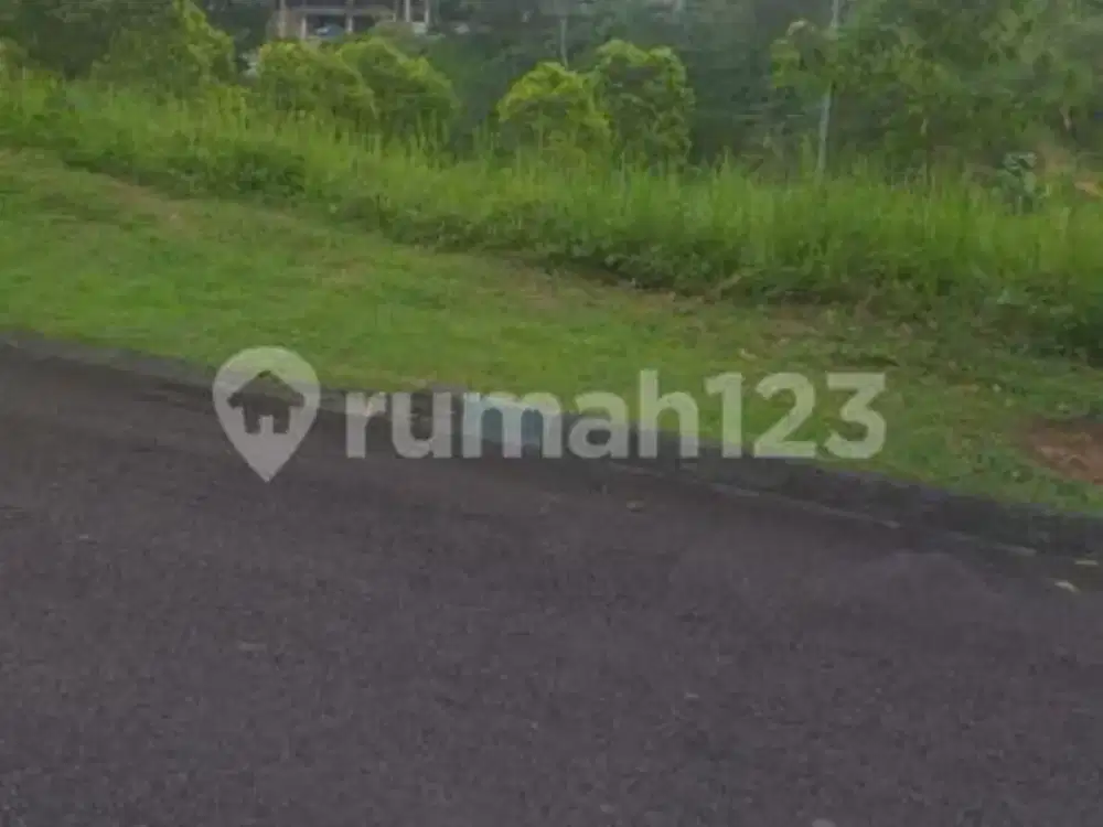 Kavling Istimewa di Sentul City Lingkungan Asri Dijual Cepat